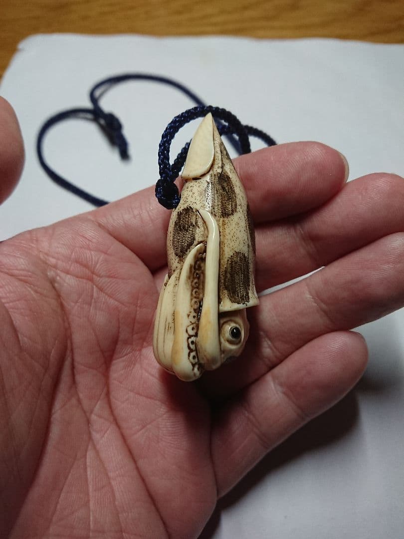 根付 烏賊 イカ 彫刻 アンティーク