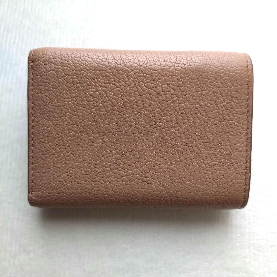 MIUMIU 三つ折り財布 コンパクトウォレット ゴールドロゴ ピンクベージュ