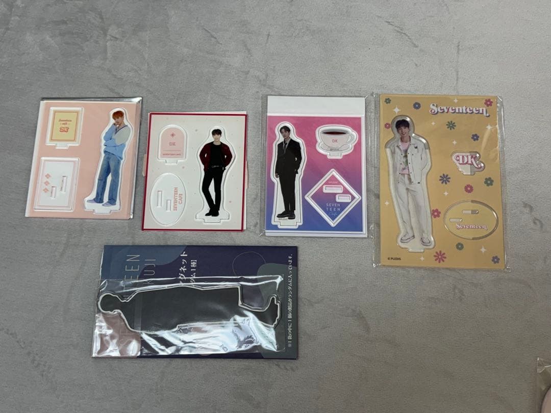 seventeen ドギョム　グッズ