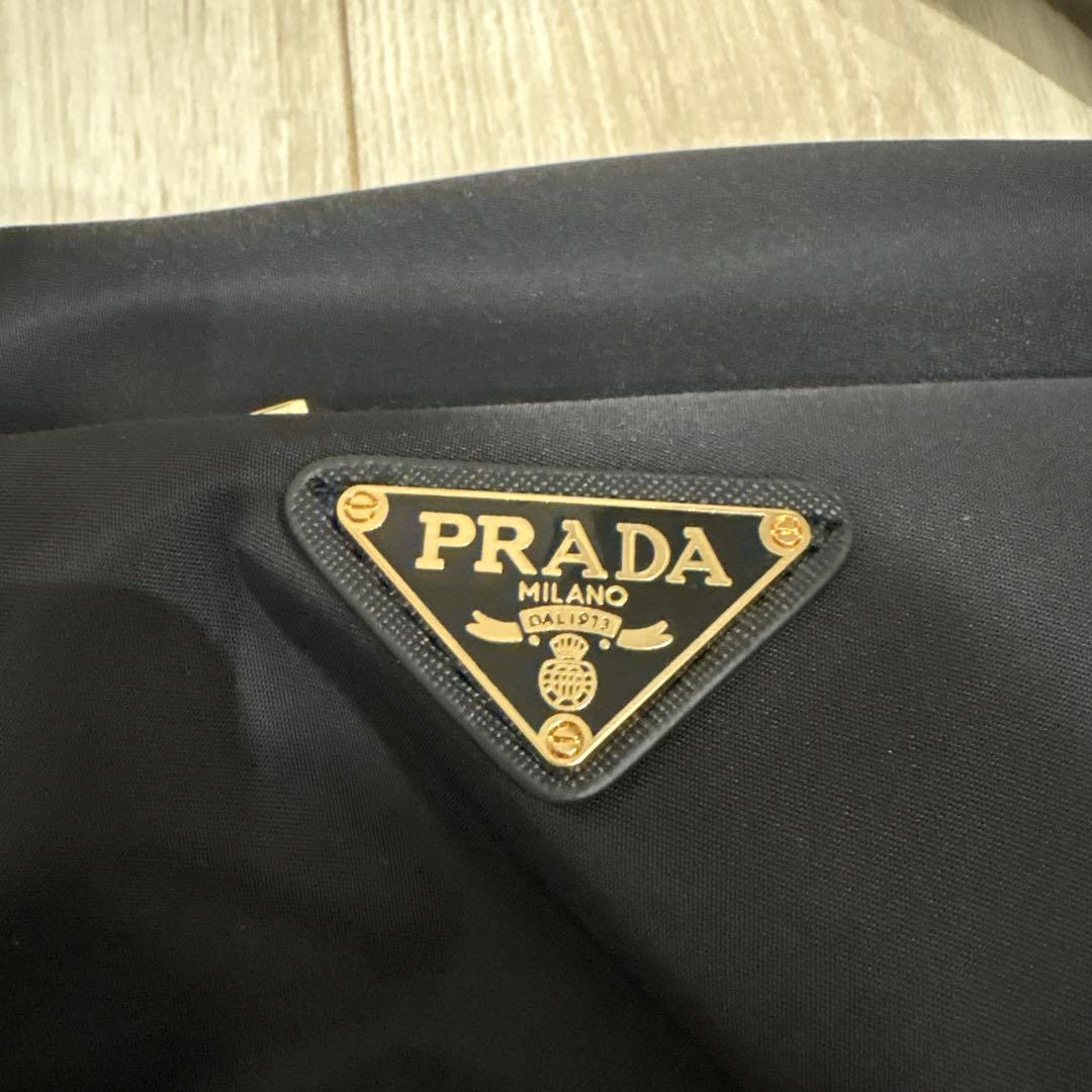プラダ ノベルティ ショルダーバッグ
