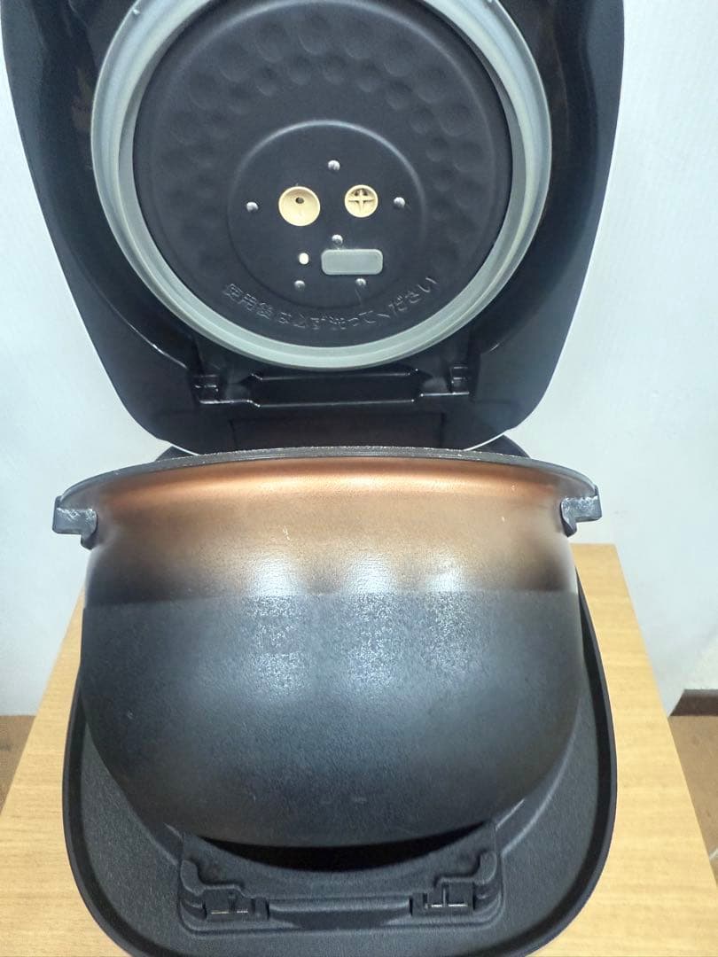 TIGER 圧力IH炊飯ジャー JPI-A100（3.0L）2021年製