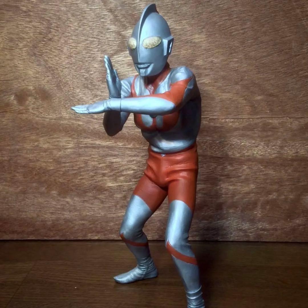 大怪獣シリーズ ウルトラマン(Cタイプ) 修正塗装済み　フィギュア