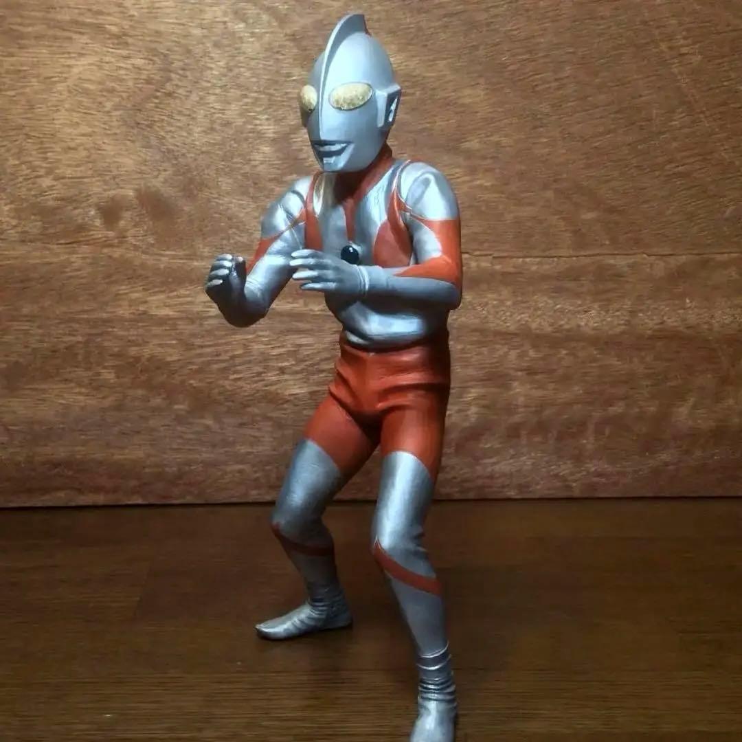 大怪獣シリーズ ウルトラマン(Cタイプ) 修正塗装済み　フィギュア