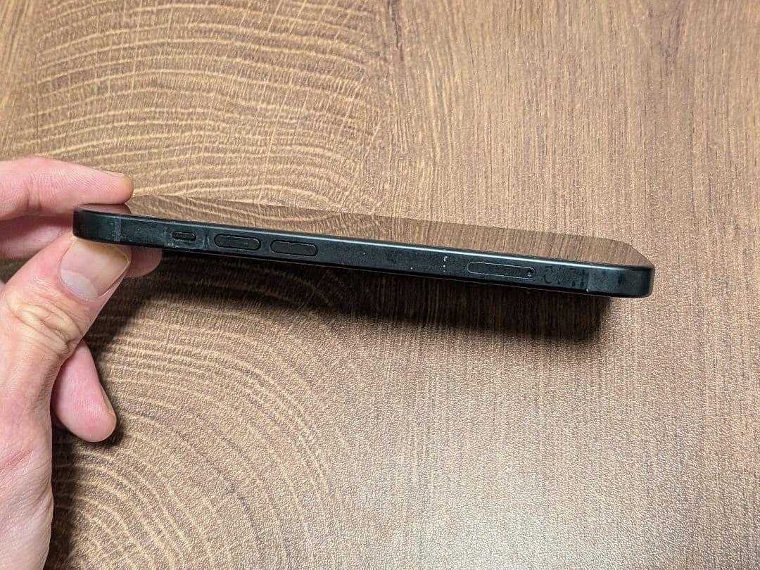 Apple iPhone 15 128GB ブラック 本体