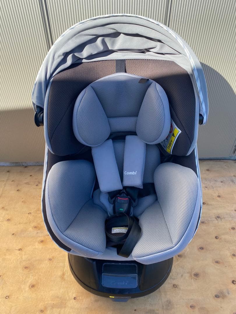 美品！コンビ クルムーヴスマート エッグショック JN-550チャイルドシート