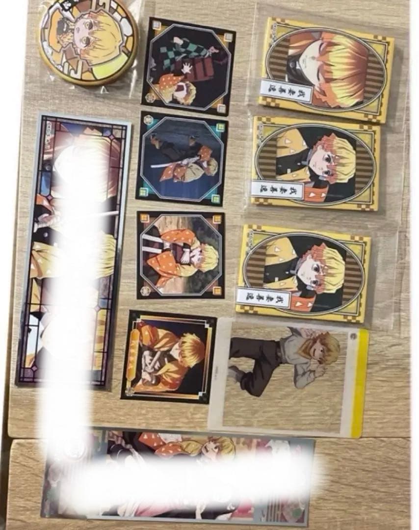 我妻善逸 鬼滅の刃 缶バッジ シール カード ステッカー まとめ売り