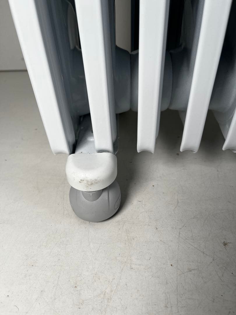 美品　デロンギ　RHJ35M1015-LG オイルヒーター