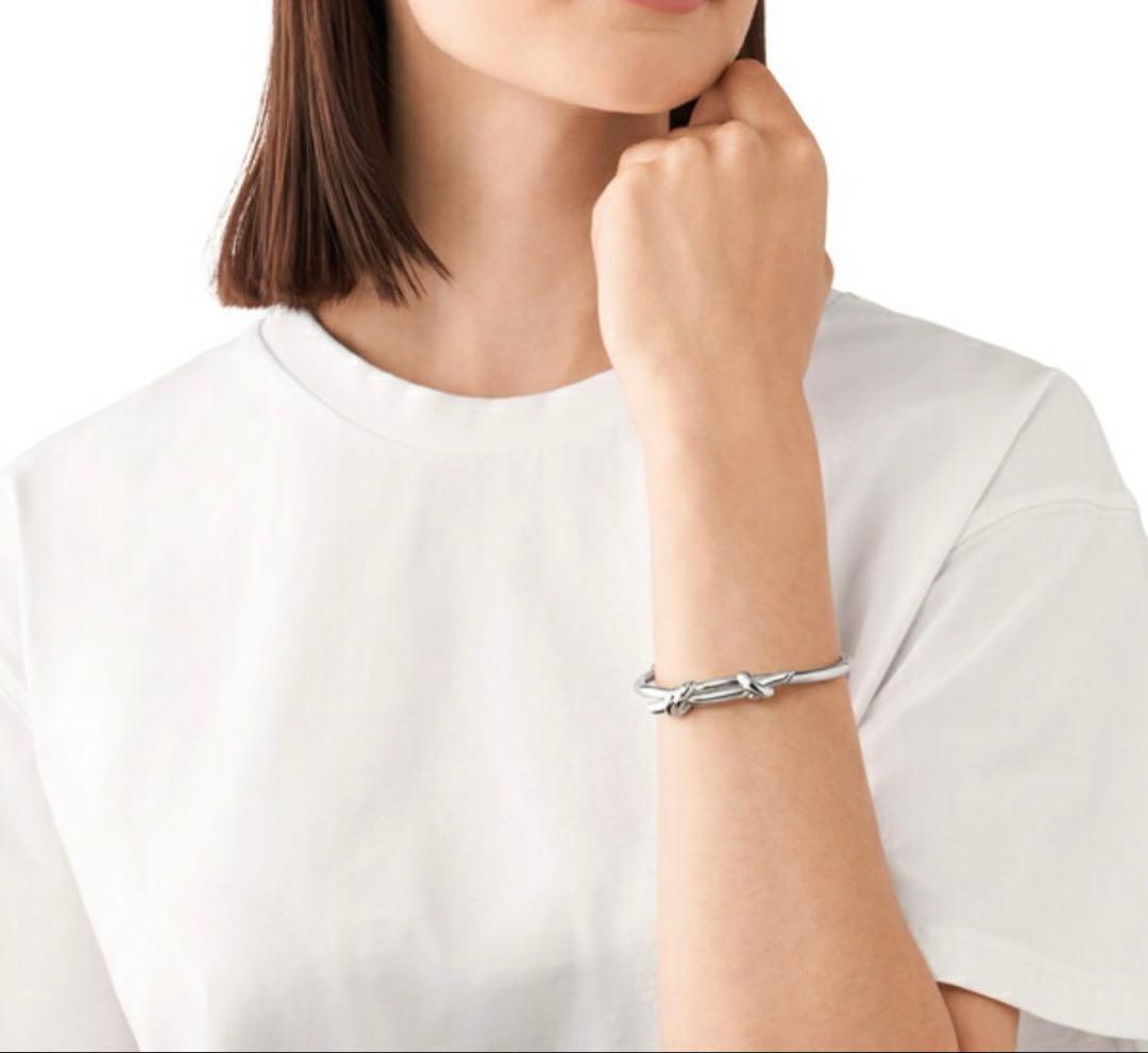 DIESEL シルバー ノットデザイン バングル