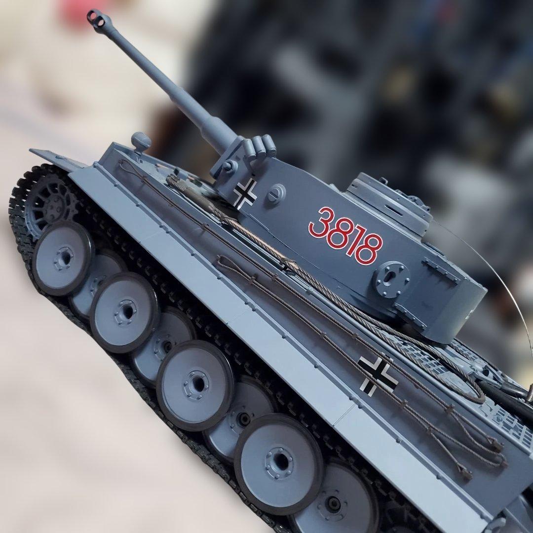 ヘンロン社製 RCバトルタンク 1/16