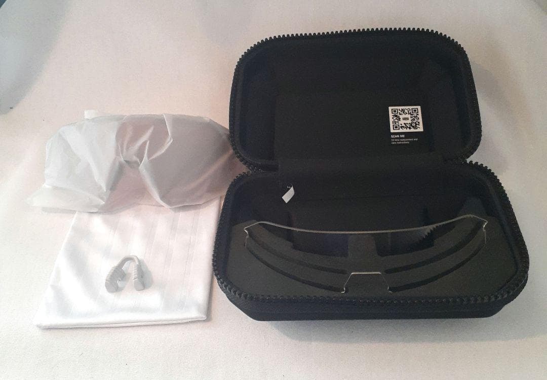 100% S3 Stone Grey クリムゾン ワンハンドレッド サングラス