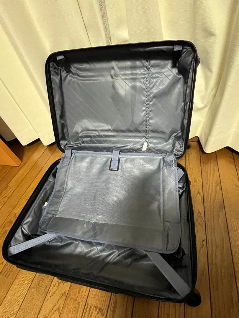 ゼロハリバートン スーツケース 32L 機内持込み可　4輪　中古品