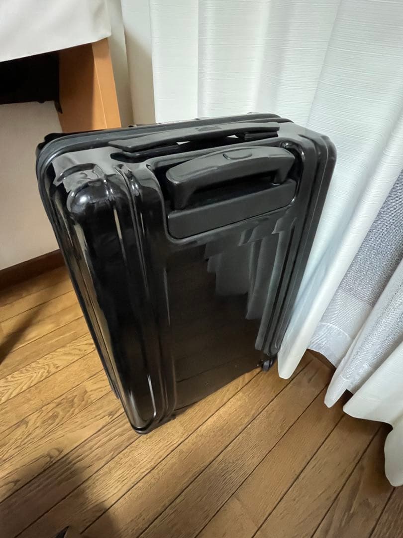 ゼロハリバートン スーツケース 32L 機内持込み可　4輪　中古品