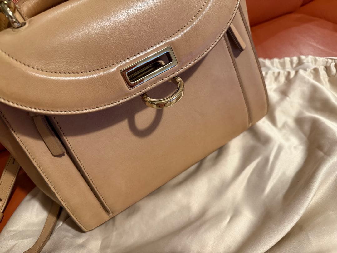 Salvatore Ferragamo レザー　ハンドバック