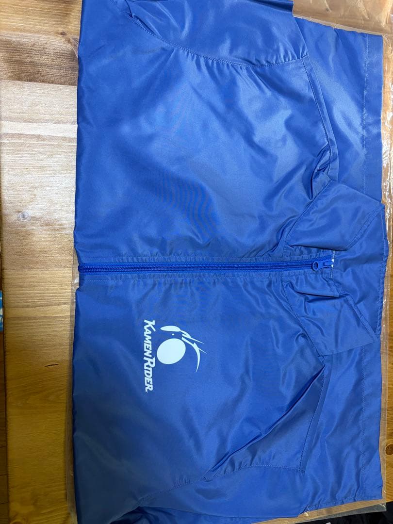 仮面ライダー50周年記念CREWブルゾン　ブルー　Lサイズ