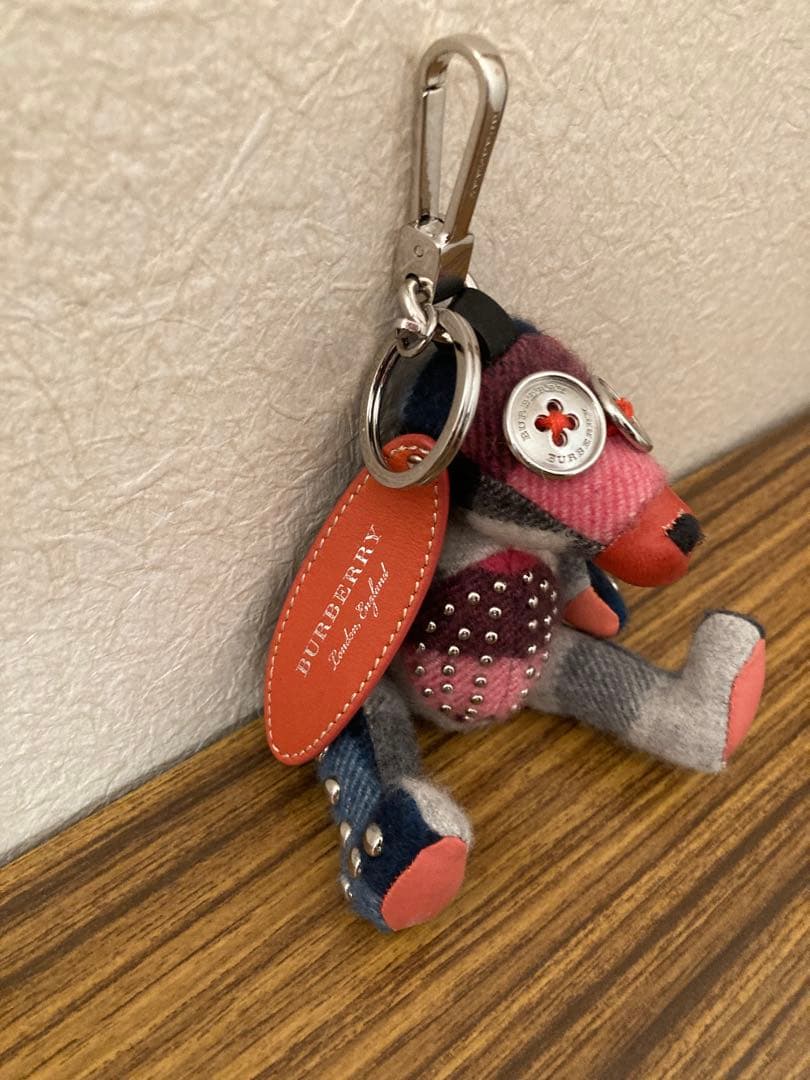 BURBERRY クマ　チャーム