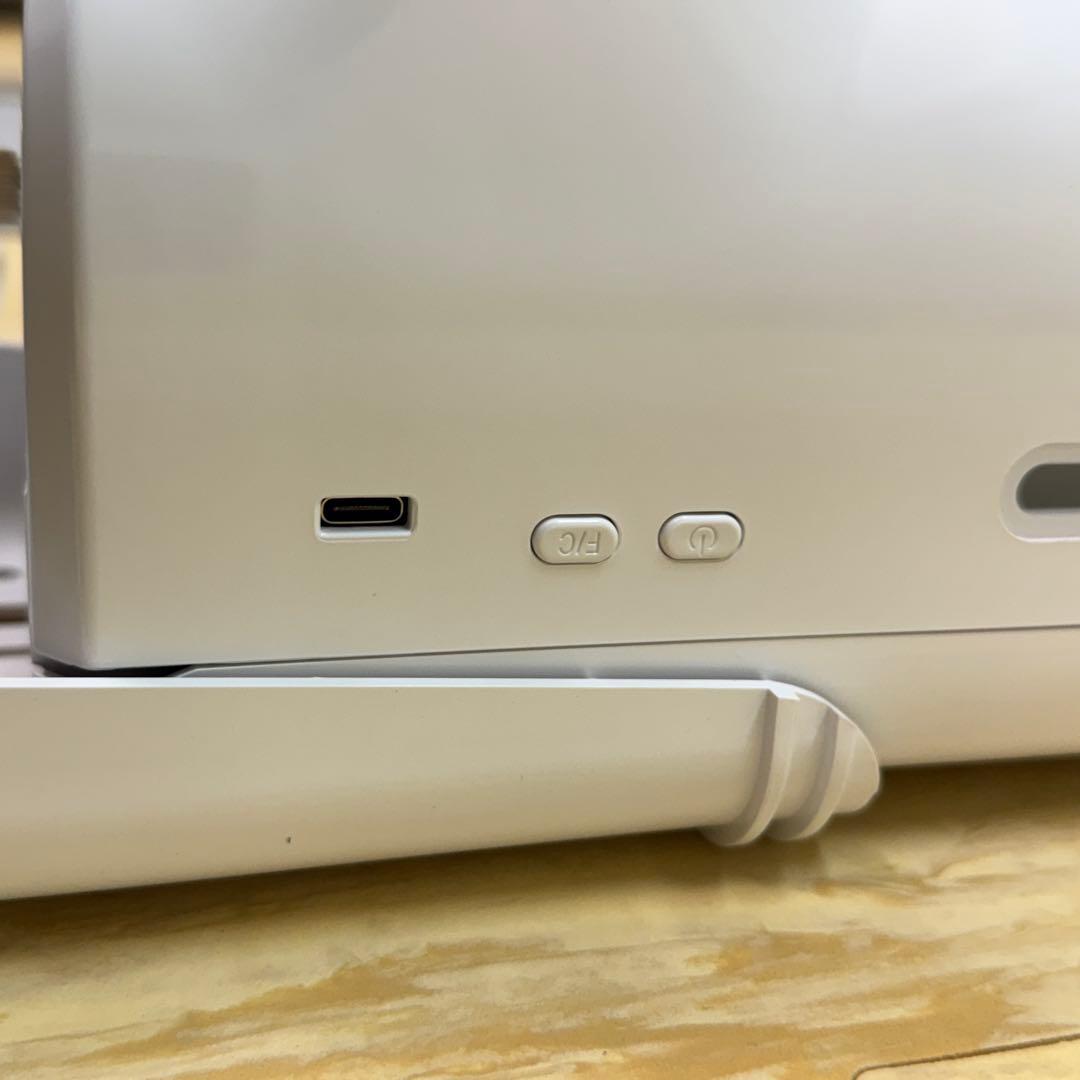 ①検温機能付き 非接触型アルコールディスペンサー