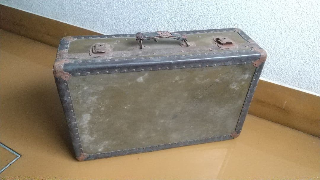 旧日本軍　陸軍　軍医　トランクケース　遺品