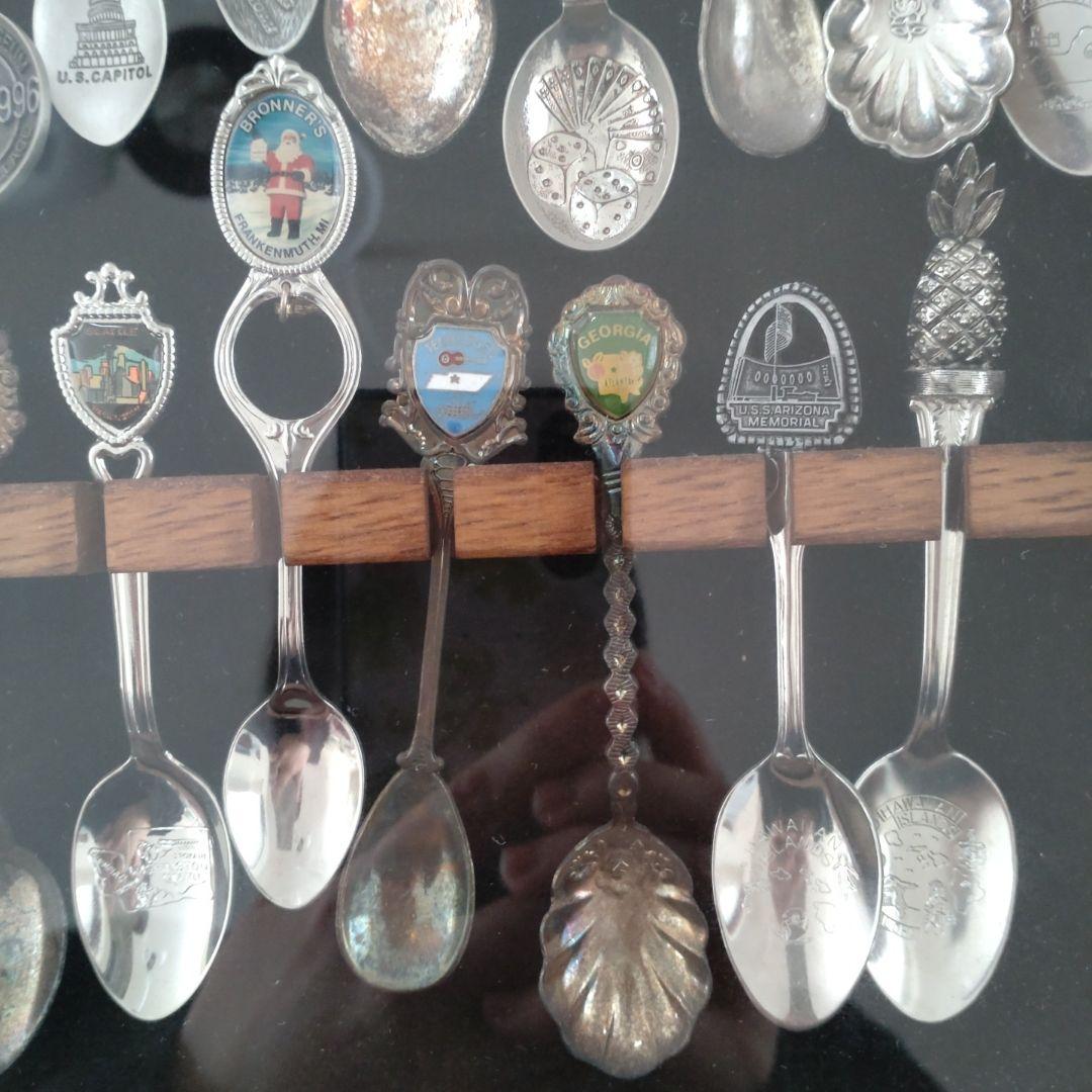 アメリカアンティーク　装飾スプーンコレクション 34本 木製ケース付き