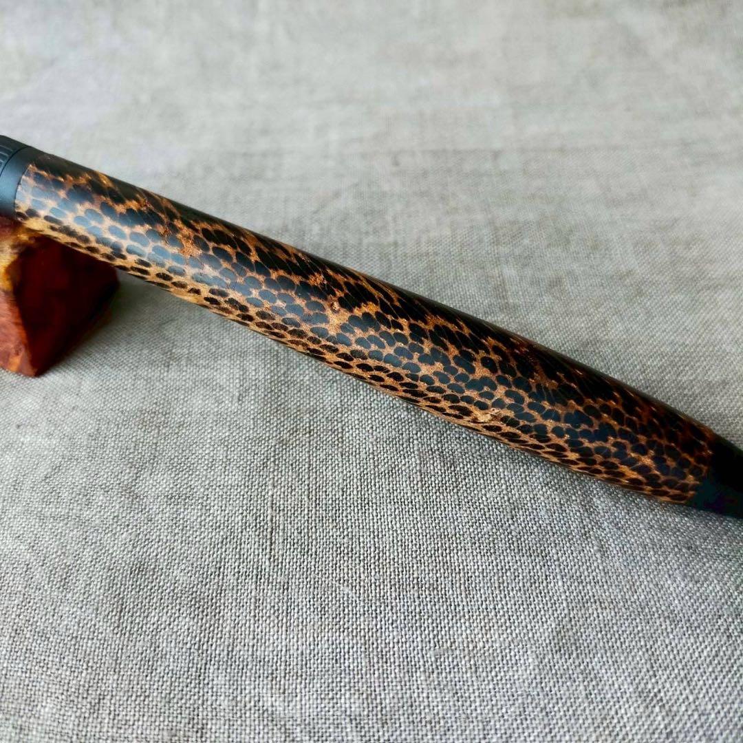 クジャクヤシ　ハンドメイド　木軸シャープペン　0.5mm　天然木　ブラック