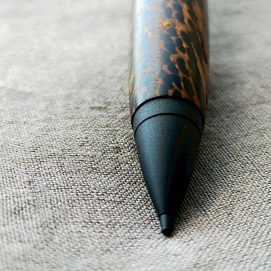 クジャクヤシ　ハンドメイド　木軸シャープペン　0.5mm　天然木　ブラック