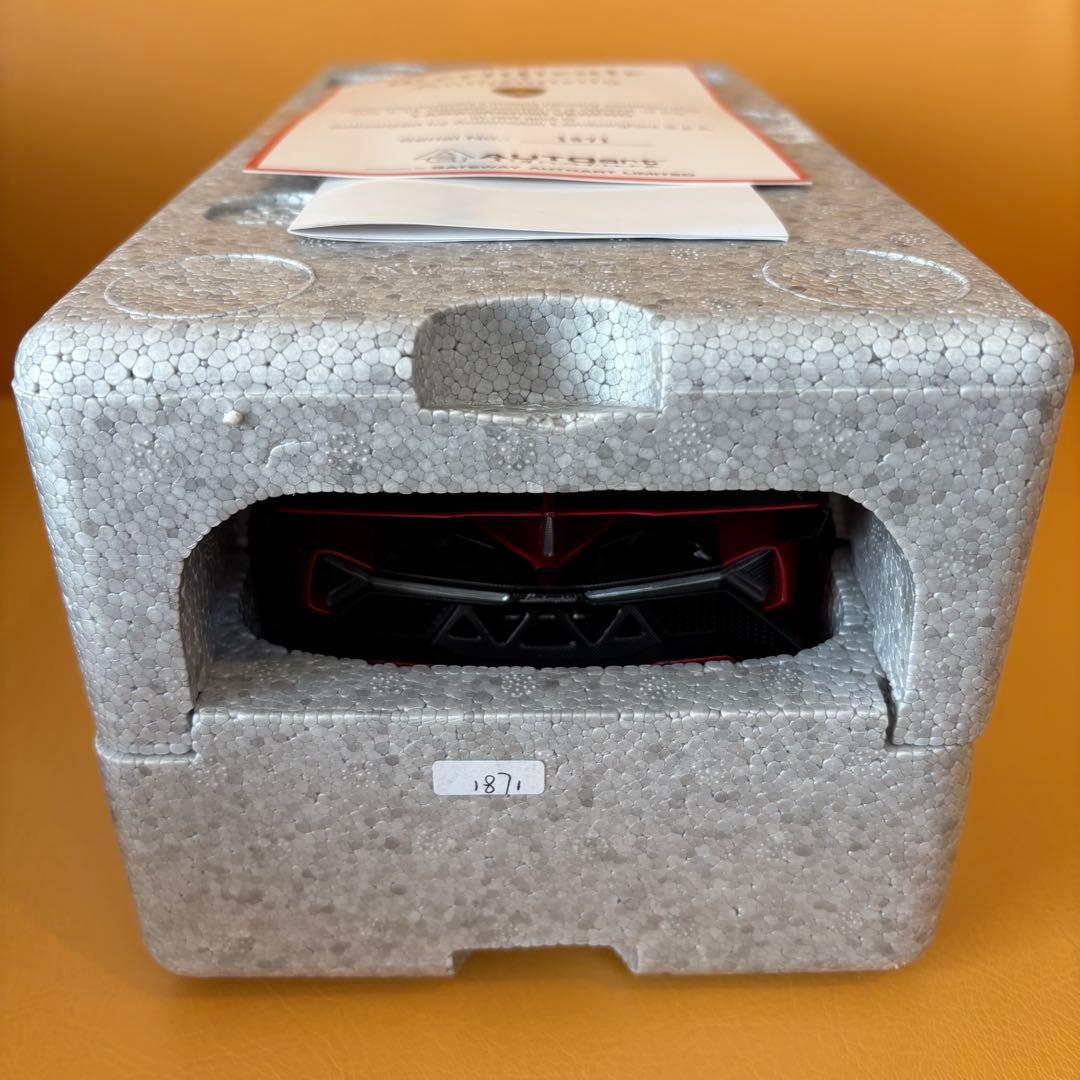 も*こ様 レア！オートアート 1/18 ランボ ヴェネーノ（Mレッド）