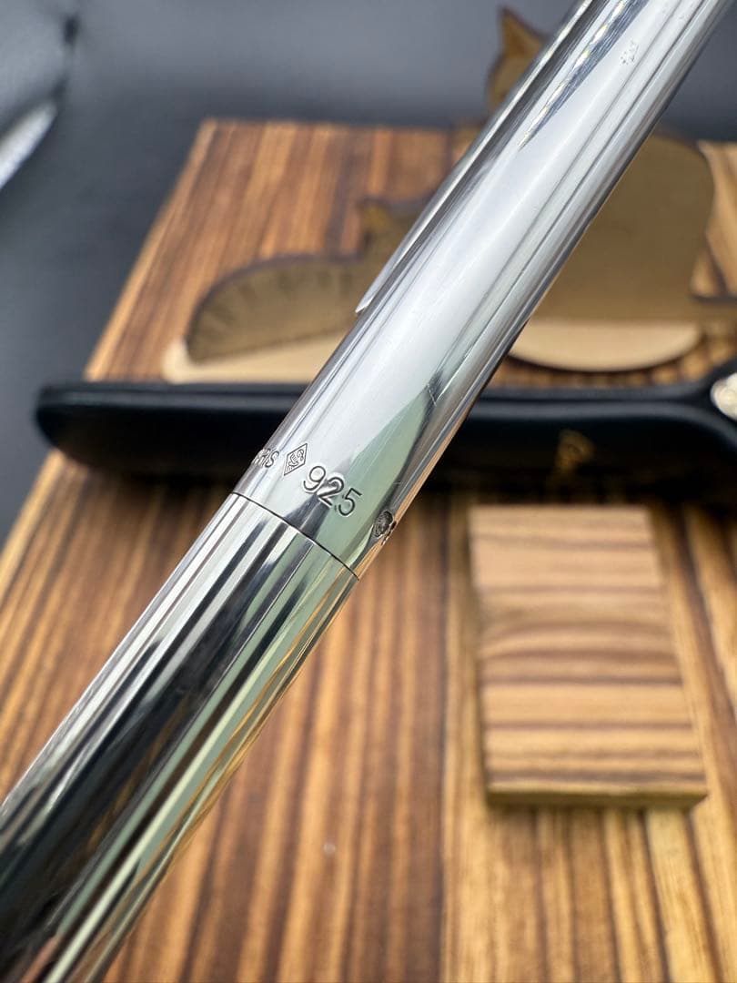 S.T DUPONT ボールペン ソリッドシルバー クラシック