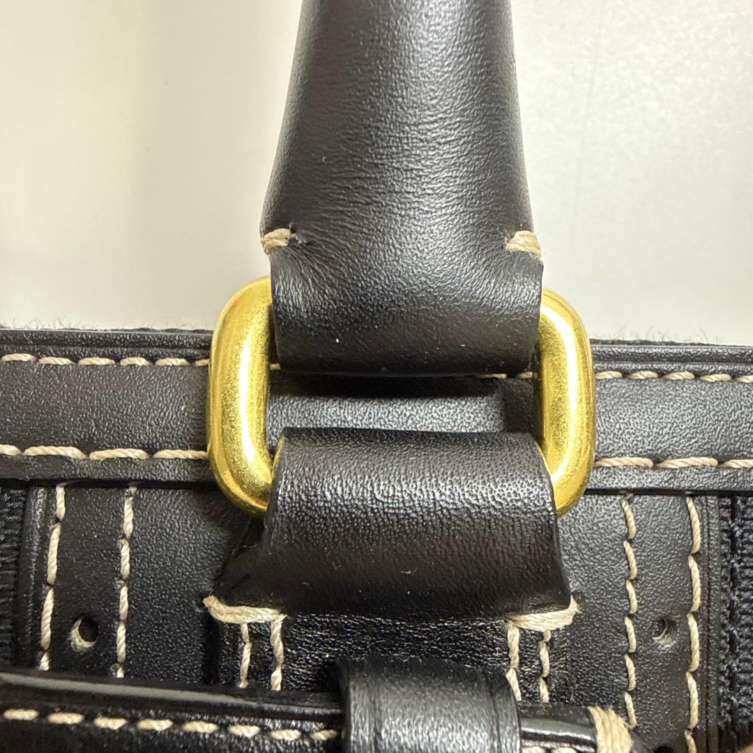 Coach ブラック ハンドバッグ 中型