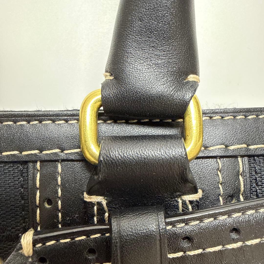 Coach ブラック ハンドバッグ 中型