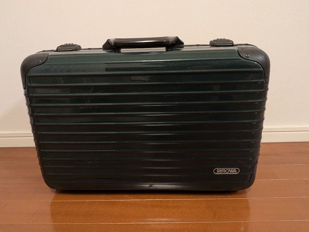 リモワ RIMOWA サンバノヴァ 機内持ち込みサイズ