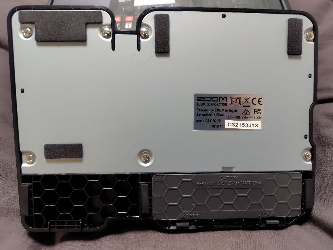 ZOOM G1XFOUR EXペダル付きマルチエフェクター