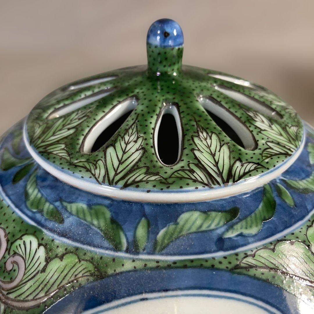 【源右衛門】古伊万里の伝統　日本の名窯　舘林源右衛門作　染錦根菜図　香炉