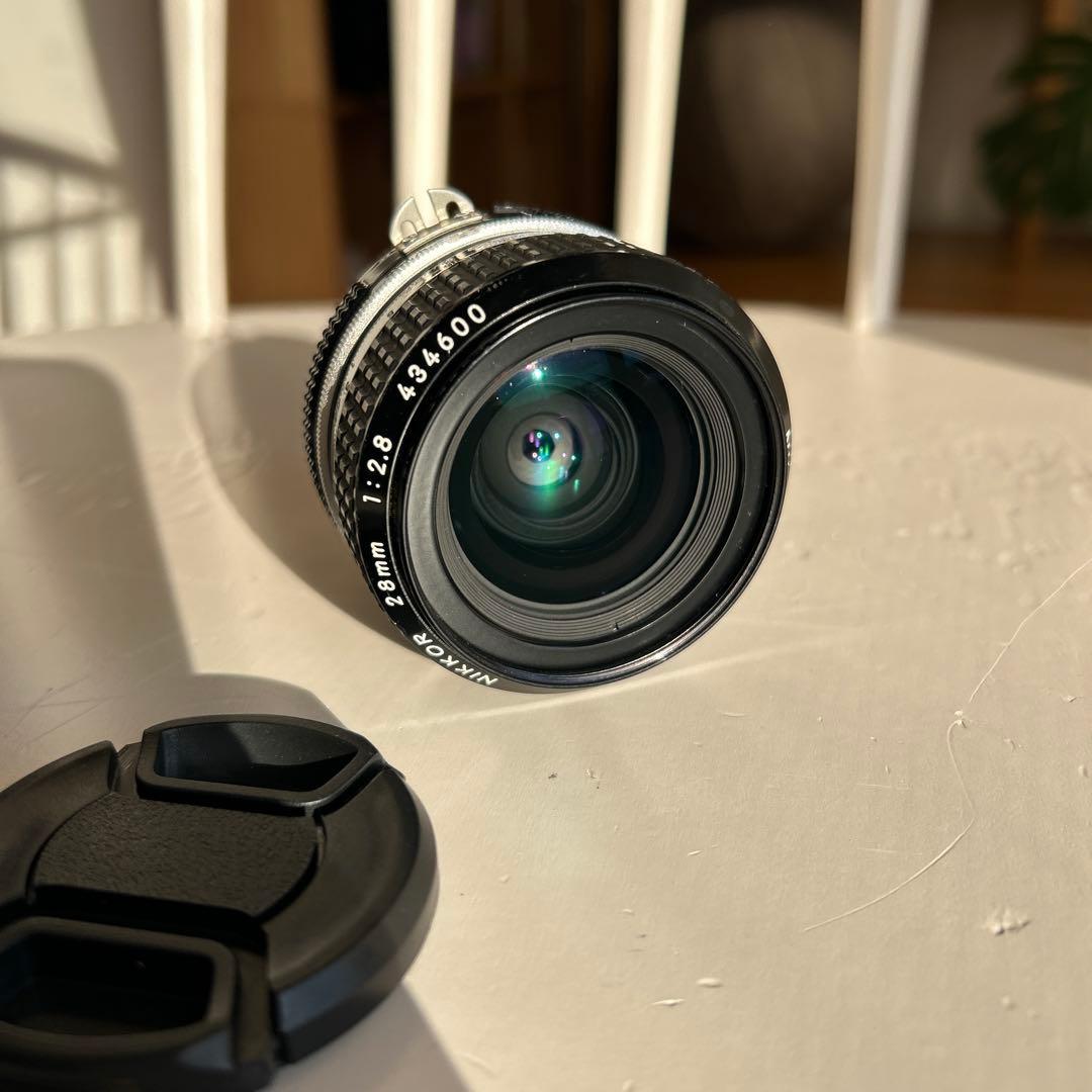 極美品　Nikon NIKKOR 28mm 1:2.8