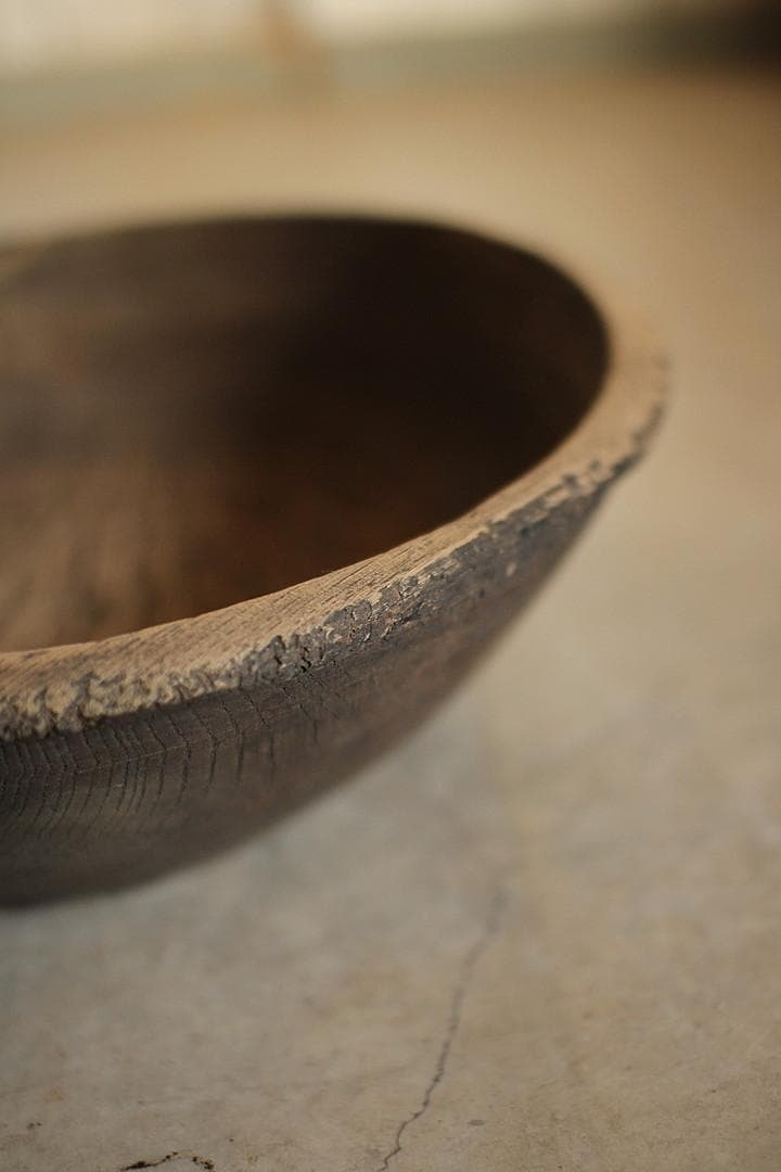 古く味のあるこね鉢　古材　くりぬき　花器　古道具　アンティーク