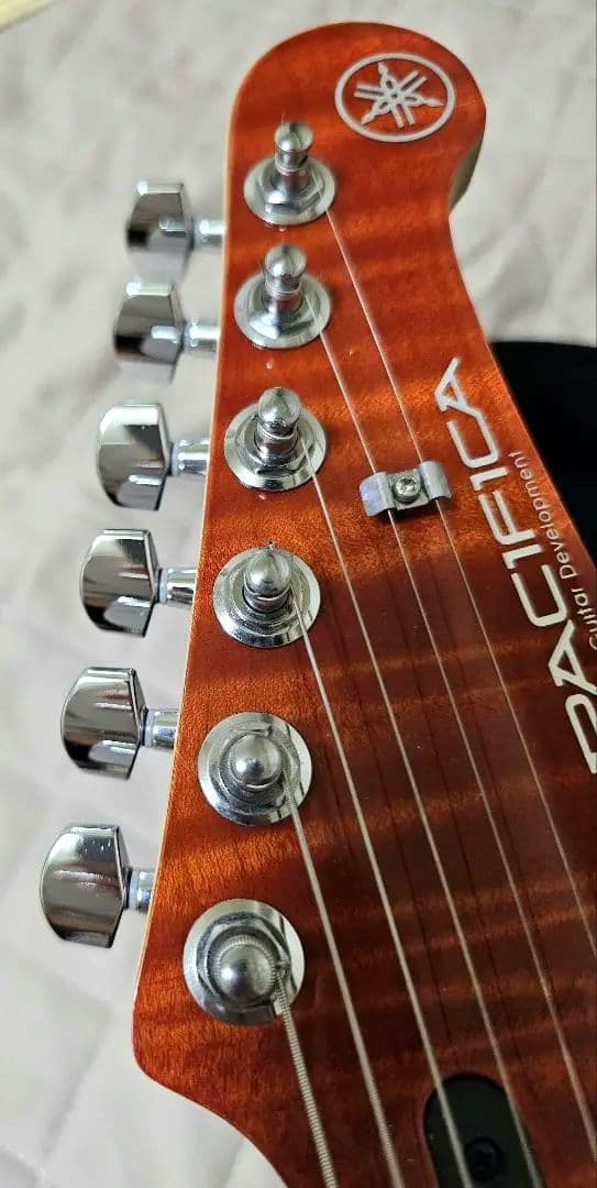 【美品】YAMAHA PACIFICA 212 VFM