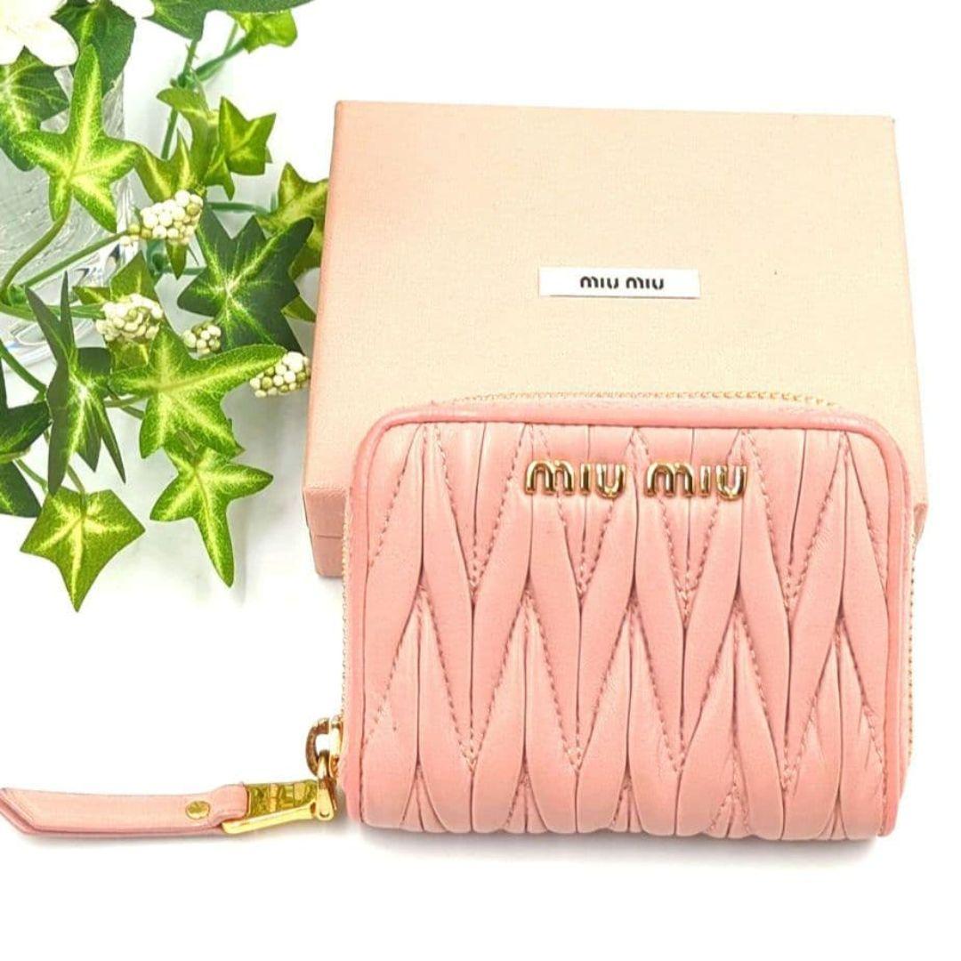 良品✨️miumiu マテラッセ　ピンクレザー　財布　コの字ファスナー