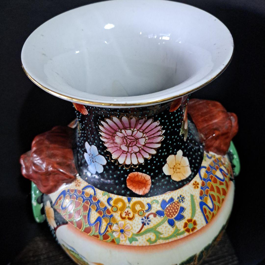 古伊万里　里帰り品　大型飾り壺　金彩粉彩　女人唐花図　獣双耳壷　輸出用