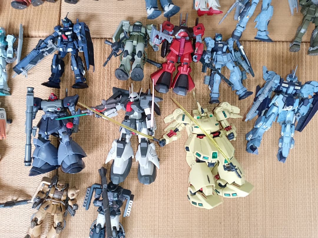 ガンダム組済みhgmgrgロボット魂