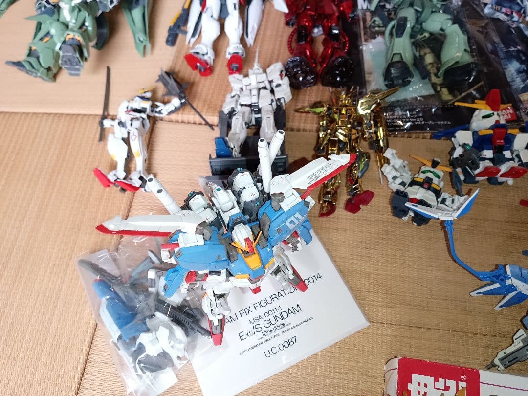 ガンダム組済みhgmgrgロボット魂