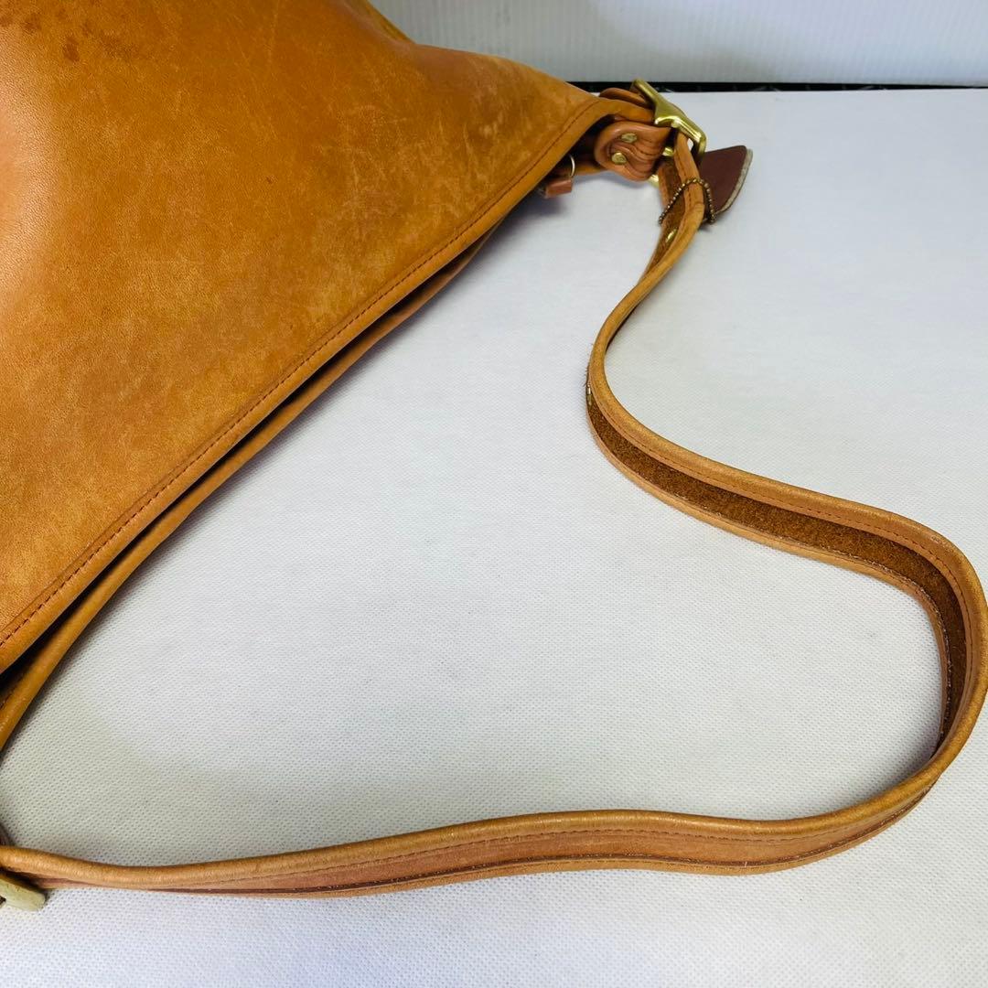 OLD COACH ショルダーバック バケットタイプ　茶　レザー