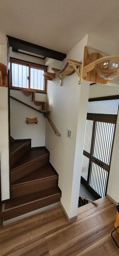 木製キャットタワー 多層構造 キャットハウス付き