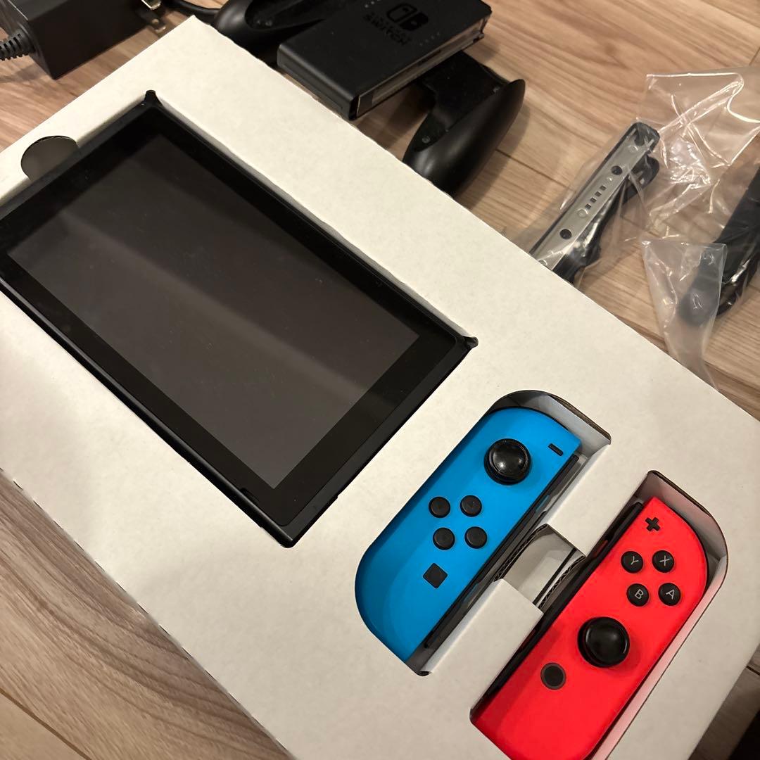 動作確認済 Nintendo Switch 本体 赤/青ジョイコン リングコン付