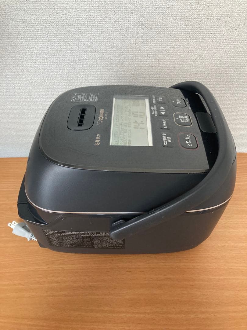 象印 炎舞炊き NW-PT10 圧力IH炊飯器 5.5合 黒 説明書付き