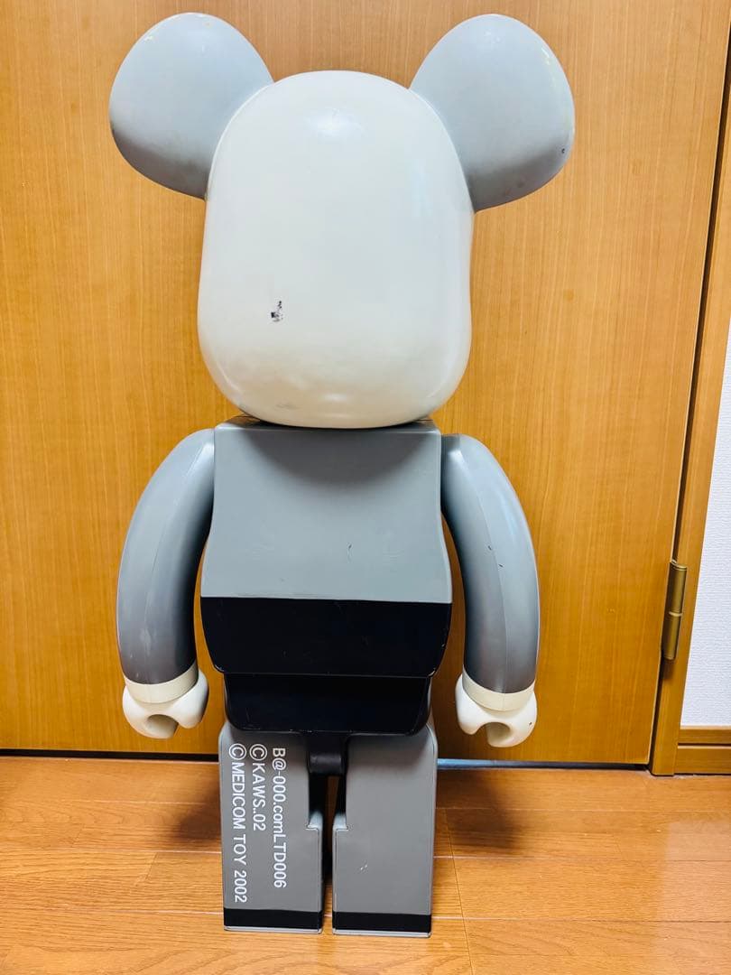 美品　BE@RBRICK ベアブリック 1000% KAWS
