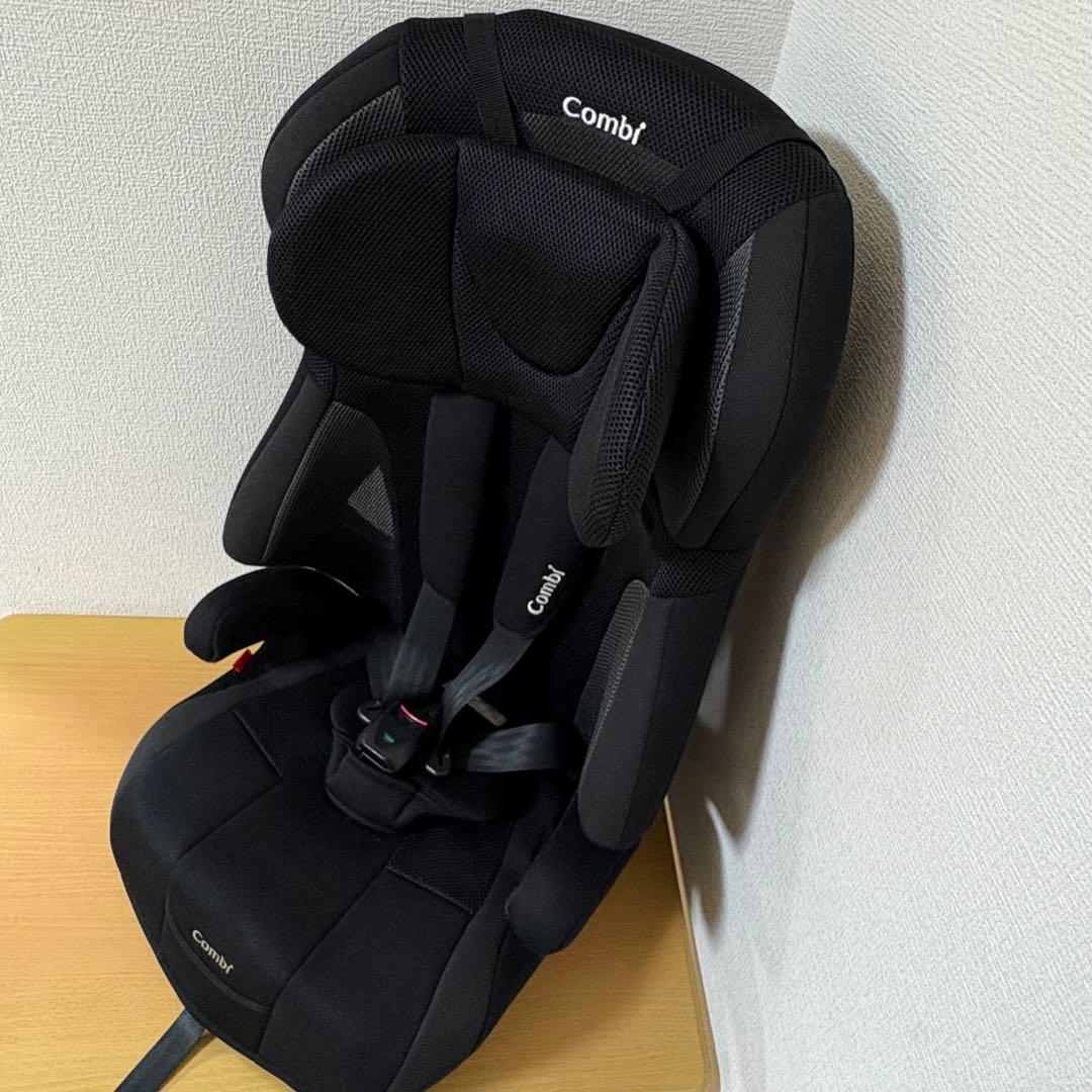 コンビ ジョイトリップ エアスルー GG ブラック ジュニアシート