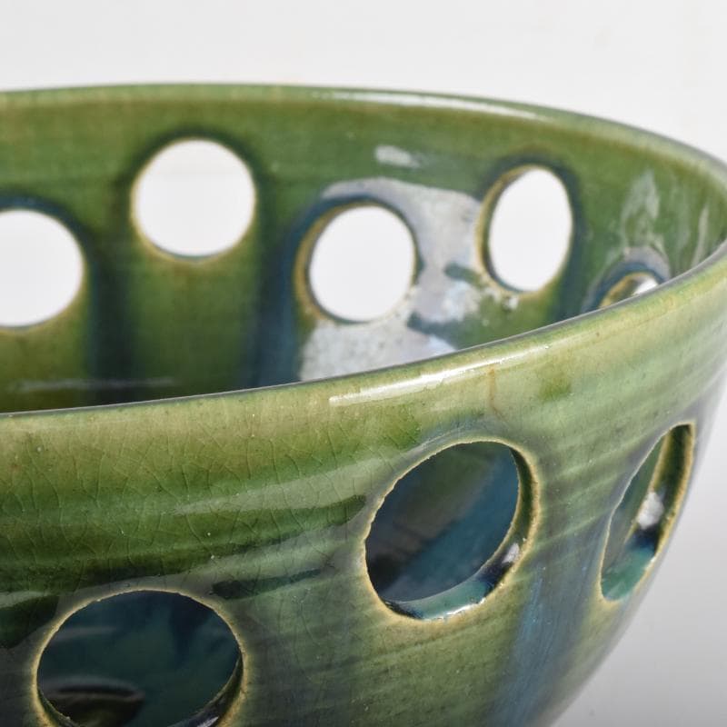 美濃焼　加藤光右衛門作　織部　水玉透かし鉢　共箱　C　6951A