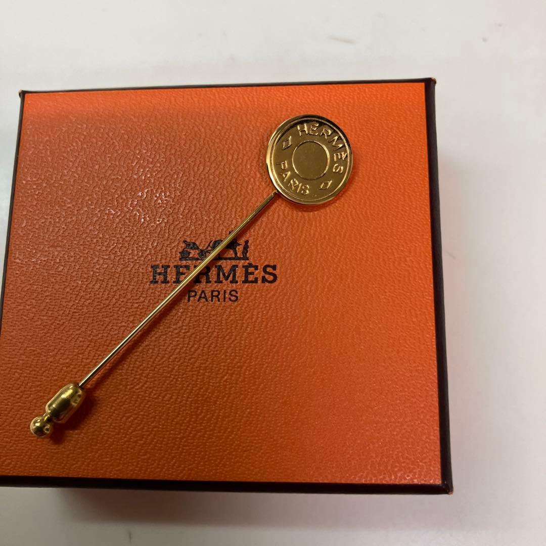 専用です。エルメス　セリエ　ピンブローチ　ゴールド　美品