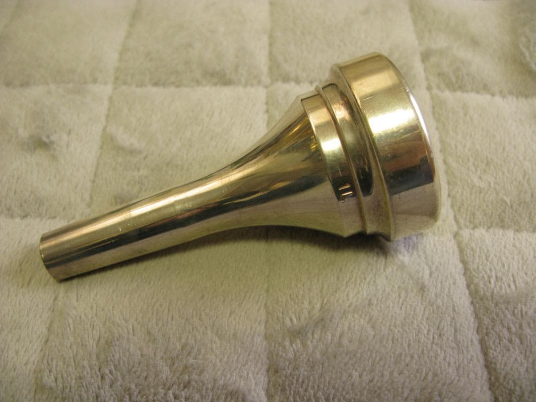 チューバマウスピース　DENIS WICK 1L