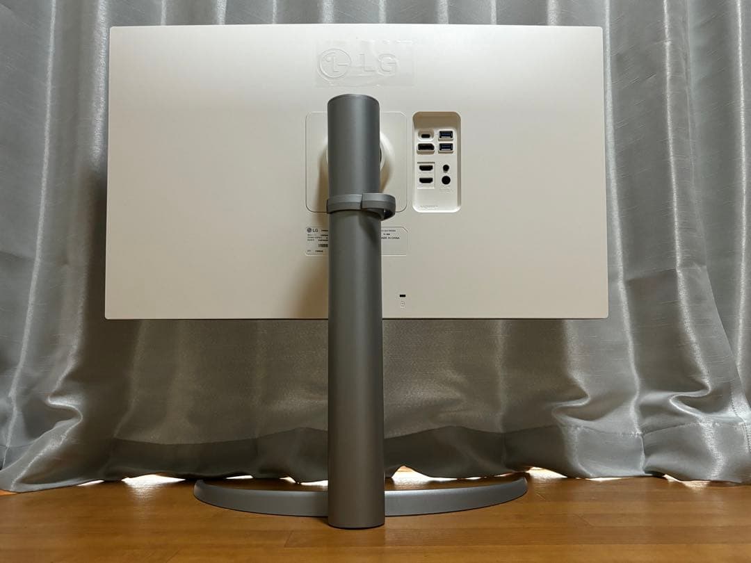 ディスプレイ・モニター本体 LG 27BP85UN-W