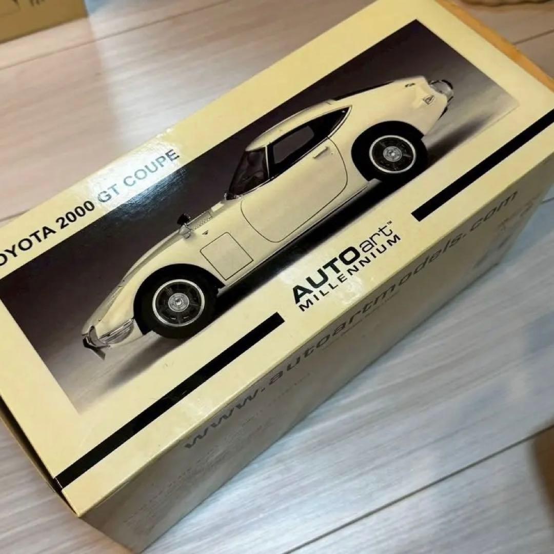 【未使用品】オートアート 1/18 トヨタ2000GT 緑