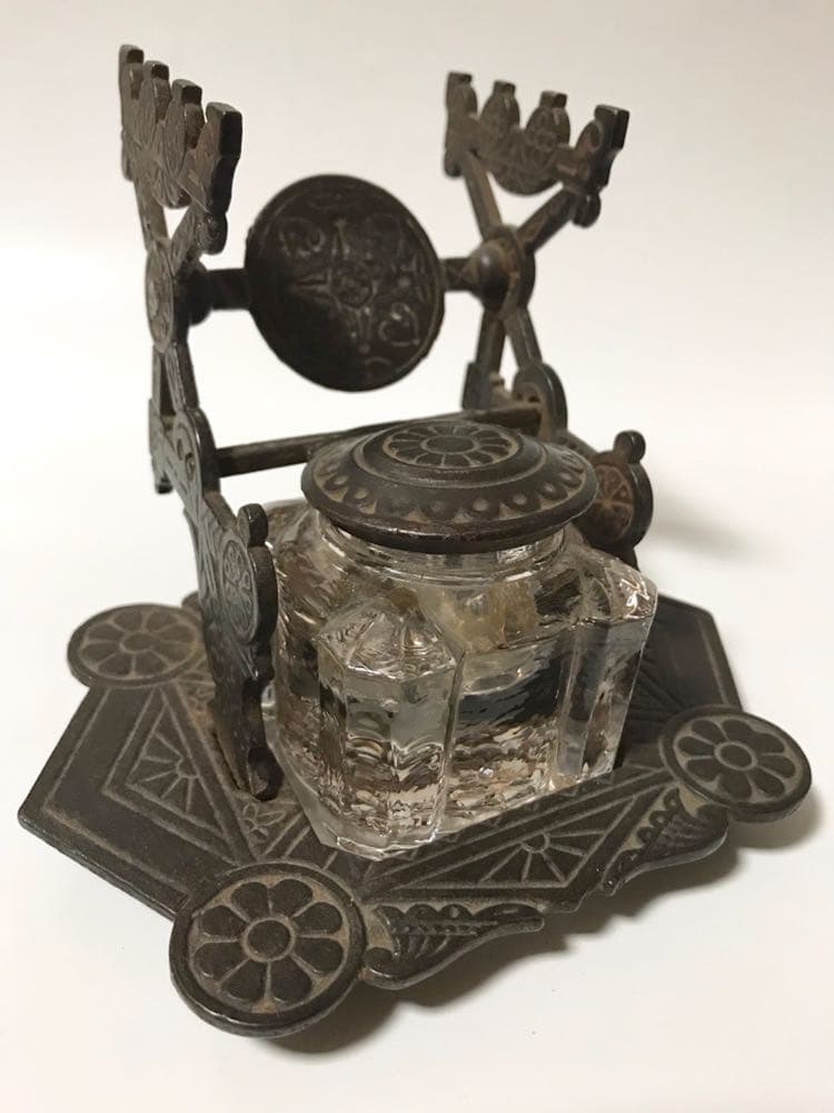 146年もの アンティーク インク壺 ペンレスト 1879年製 つけペン ガラス